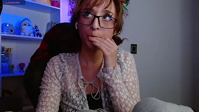 CelesteAyase webcam