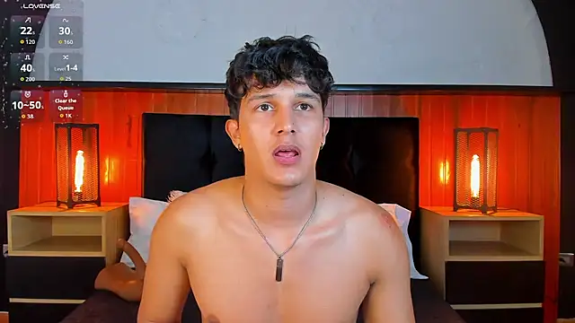Leo_Savage_ webcam