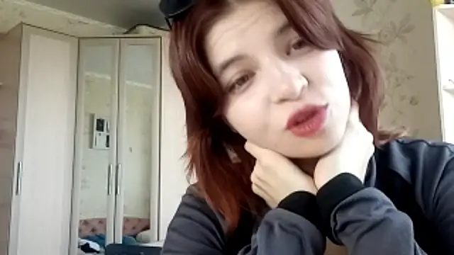 LowkeyIndigo webcam