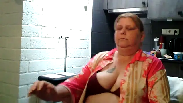 Sylviastar46 webcam