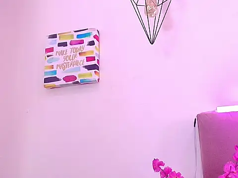 Melannyy__ webcam