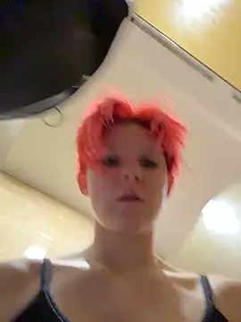NinaParri webcam