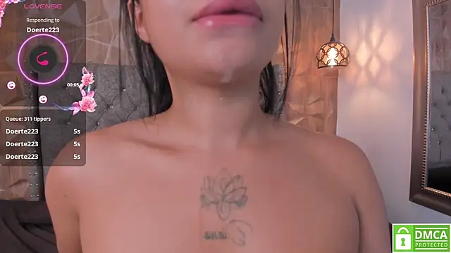 Natasha_Marin webcam