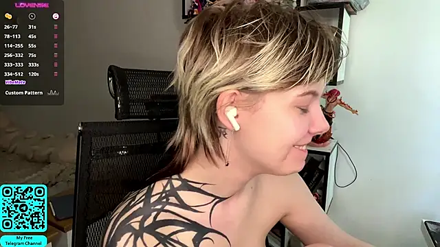 MadalynNosel webcam