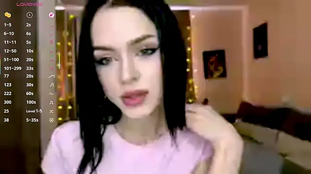 PlayfulLea webcam