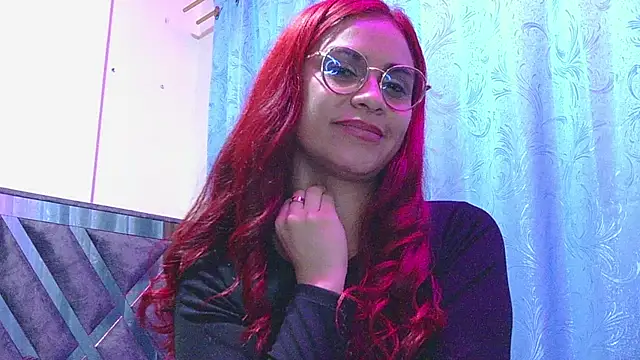 tinny_emiily webcam