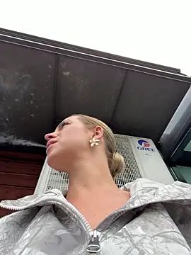 streetdoll live sex cam