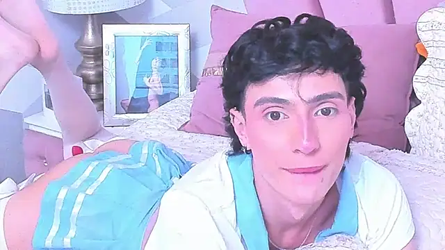KylieMonnett webcam