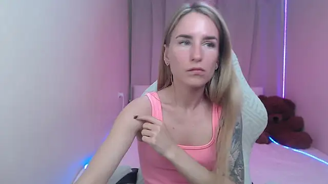 DeboraHorny webcam