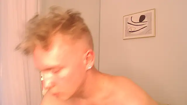 AlexxSweet webcam