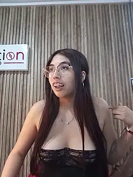 Valk_submissive webcam