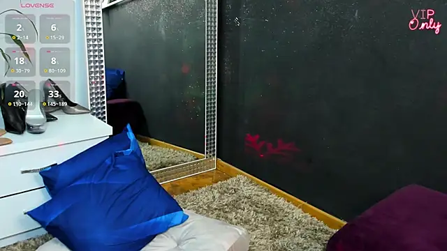 MiraPleasure_ webcam