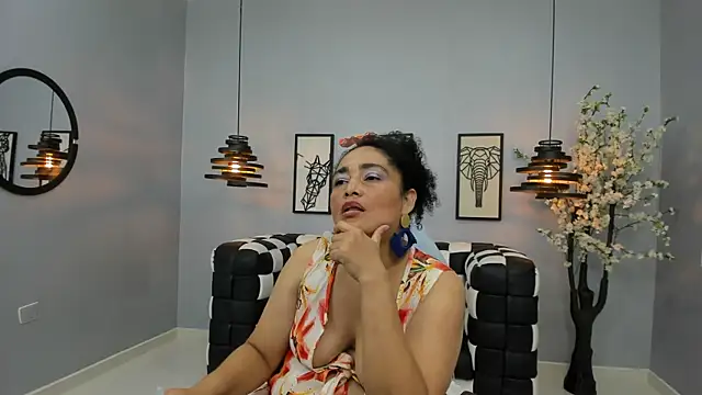Bianca_Millf webcam