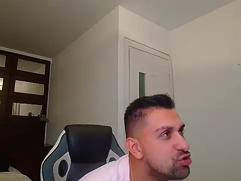 BryceReign webcam