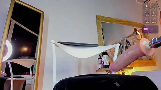 BritannyClaire webcam