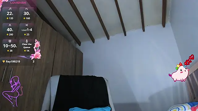 SkyeGabbyRose webcam