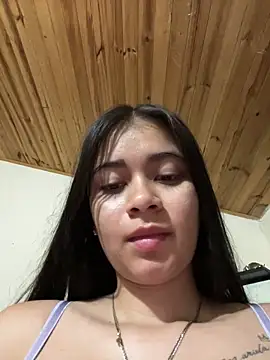 kloe_1223 - Kloe_1223's free webcam - UK Sex Cams