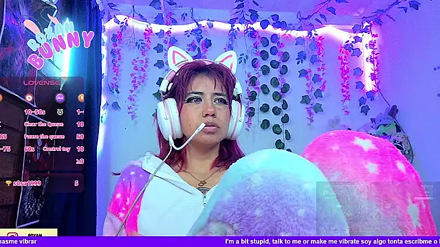Roxanbunny1 webcam