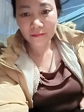 Lindxx-hot