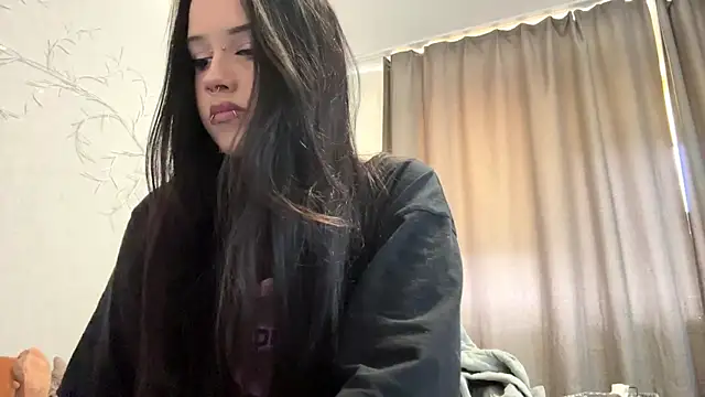 LouisePavlides webcam