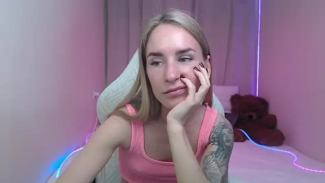 DeboraHorny webcam