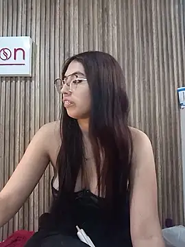 Valk_submissive webcam