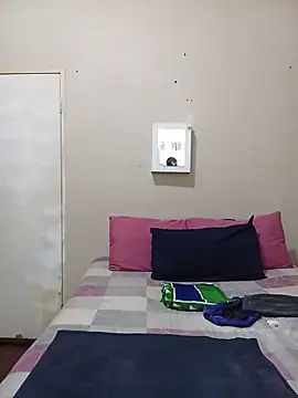 FreakyAngel3X webcam