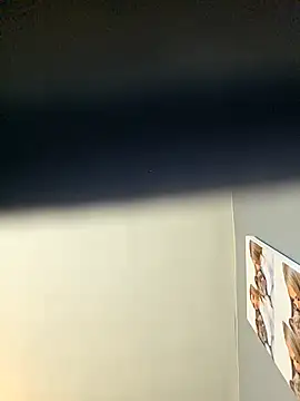 Hazel_Dollxx webcam