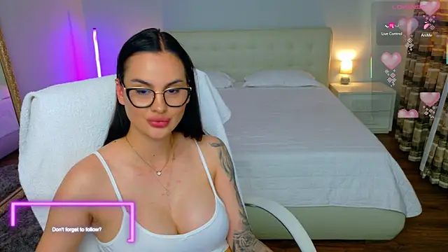 LexieRosse webcam