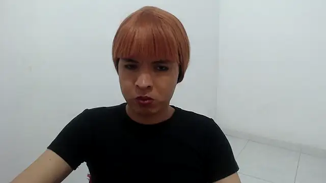 estefania224 webcam