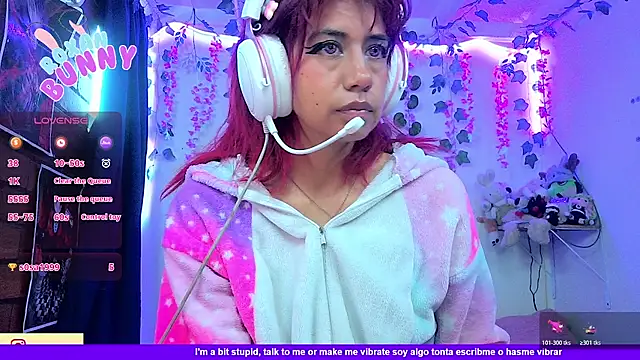 Roxanbunny1 webcam
