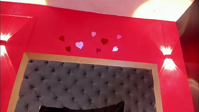 YayaHilton webcam