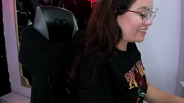 DarlingBDSM_ webcam