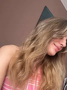 jasmine_urprincess (F young) - UNDERBOOB VIEW
