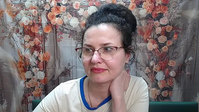 miroslava_happi (Ask my age) - I want air conditioning