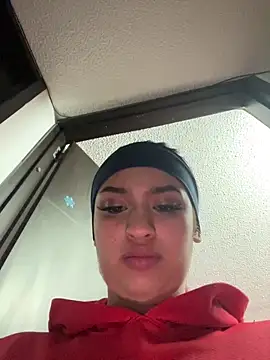 naomirouse_ (F teen) - 😏Anal Plug For The First Time