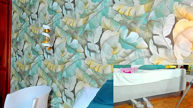 Madame_Angelic_1 webcam