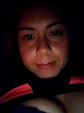 thalassa_diosa (F young) - Mostrar pussy mojado