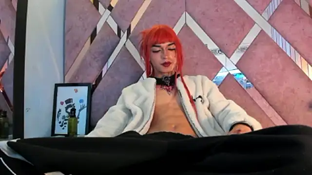 MeghanQueen__ webcam