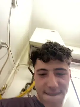 denysio89 (M twink) - Naked show and cum🥵💦tiket