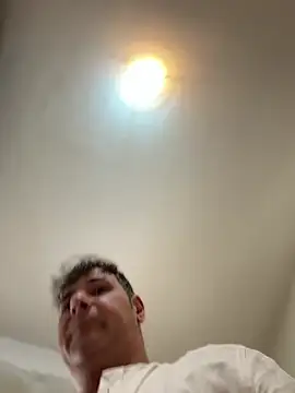 secretlydd (Ask my age) - 🩳Take off shorts+Drooling  nipples💧🫦