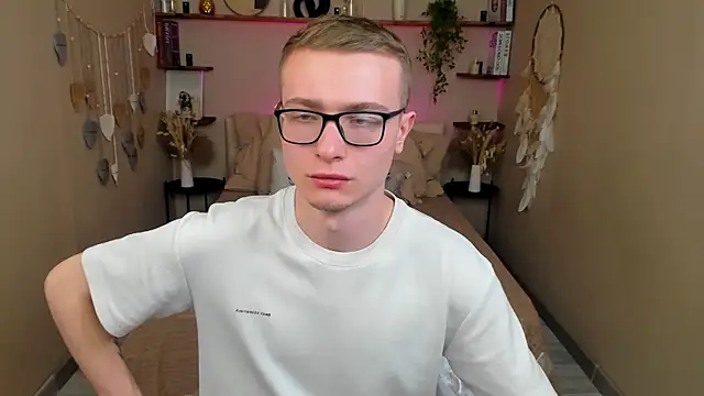 emmit_barker - Emmit_Barker's free webcam - UK Sex Cams