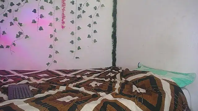 skey_12 - Skey_12's free webcam - UK Sex Cams
