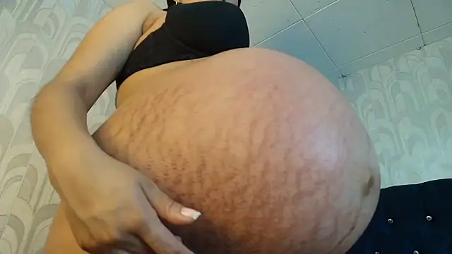 carolinebrunx - CarolineBrunx's free webcam - UK Sex Cams