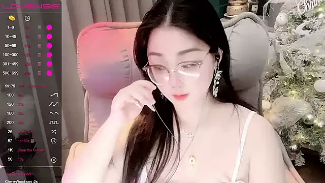 Monica-666888- webcam