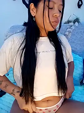 Sweetcinnamon1807 webcam