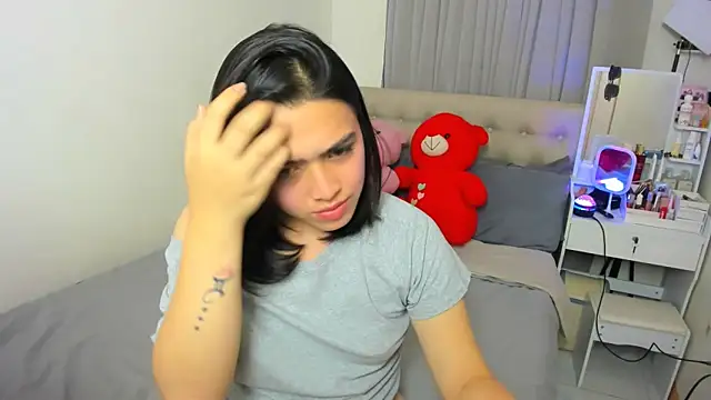 BubbbleButtDemi webcam