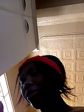 PussyFarrie webcam