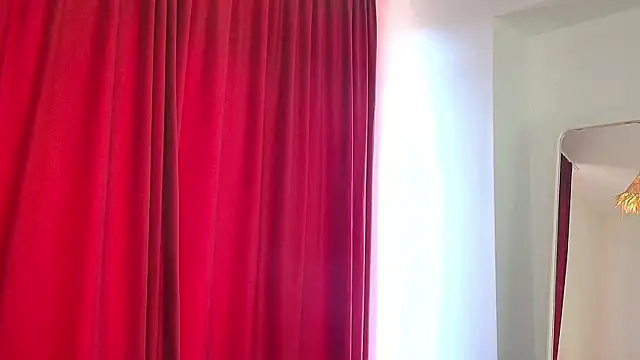 SlimTemptation webcam