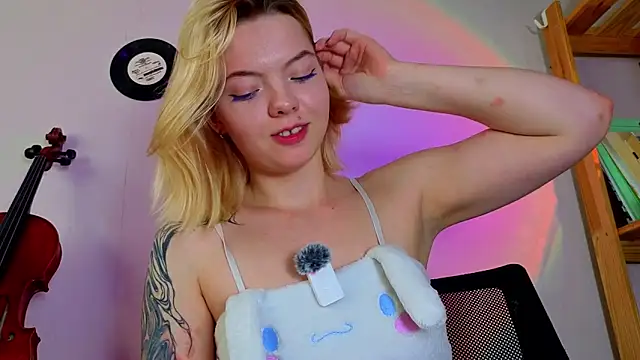 MelinaBunnyyy webcam